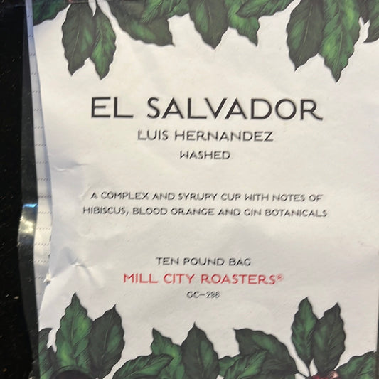 EL SALVADOR - Luis Hernandez